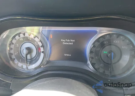 2018 Chrysler 300 300S z USA, uszkodzony, nr VIN 2C3CCABG0JH240557